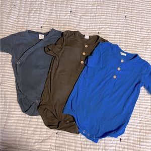 Kate Quinn Short Sleeve Onesies Set